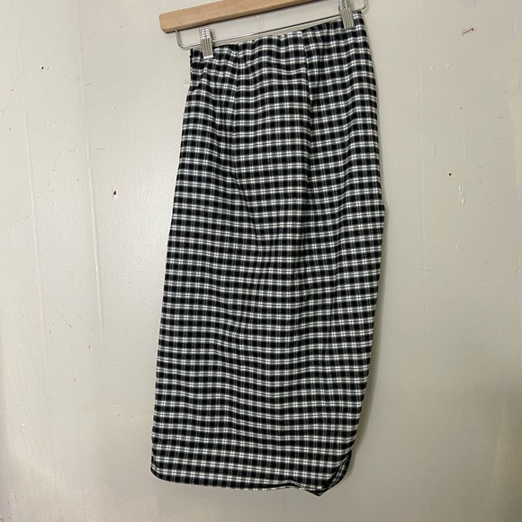 Zara Women’s Size XS Black White Plaid Midi Skirt Ruffle Front - Picture 5 of 8
